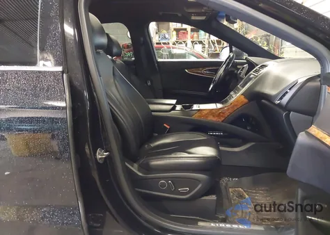 2016 Lincoln Mkx Reserve z USA, uszkodzony, nr VIN 2LMTJ8LP6GBL67799